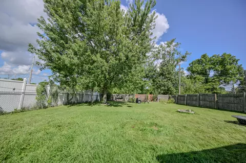 Exterior - 1939 Westgate Rd, Springfield, OH 45504 photo 5 of 8