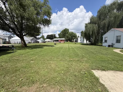 Exterior - 635 S Walnut Ave, Sidney, OH 45365 photo 5 of 5