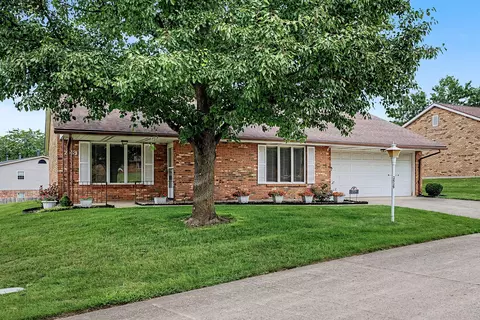 Exterior - 2939 Avery Cir, Springfield, OH 45503 photo 2 of 5