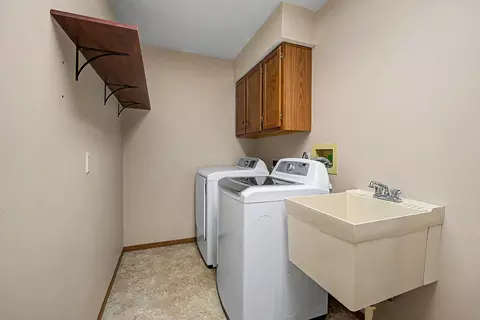 Other - 2939 Avery Cir, Springfield, OH 45503 photo 2 of 5