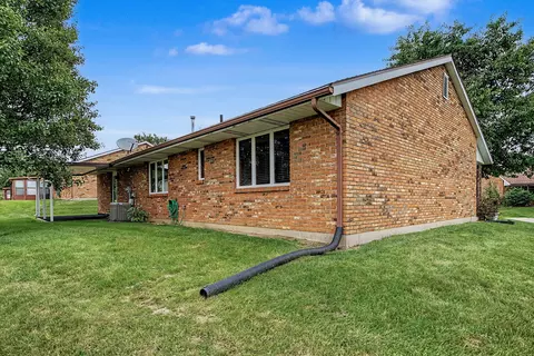 Exterior - 2939 Avery Cir, Springfield, OH 45503 photo 5 of 5