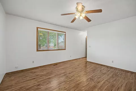 Living - 2939 Avery Cir, Springfield, OH 45503 photo 5 of 5