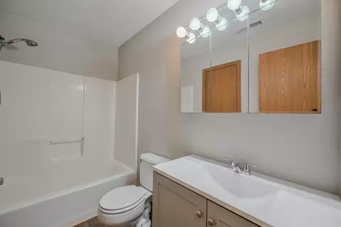 Bath - 2160 Amarillo Ave, Springfield, OH 45503 photo 1 of 4