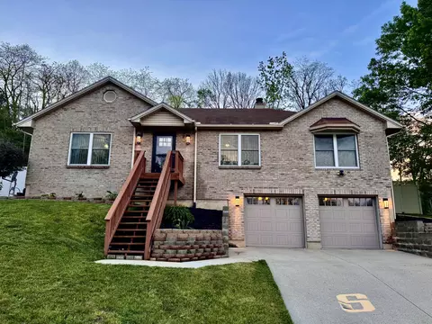 Exterior - 1370 Maple Leaf Ct, Sidney, OH 45365 photo 3 of 5