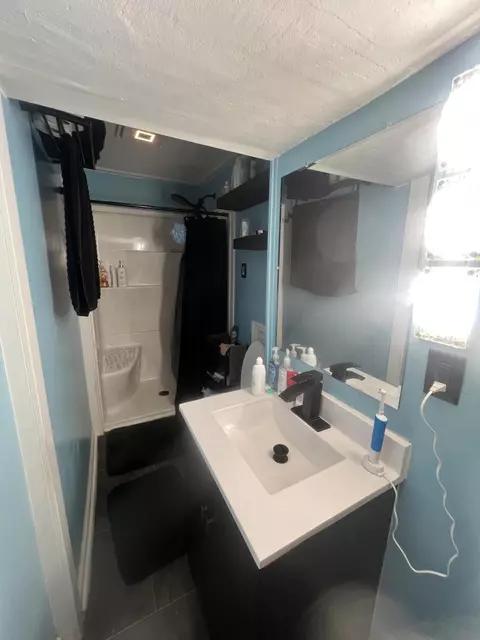 Bath - 723 Crescent Dr, Sidney, OH 45365 photo 1 of 2