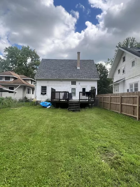 Exterior - 723 Crescent Dr, Sidney, OH 45365 photo 3 of 4