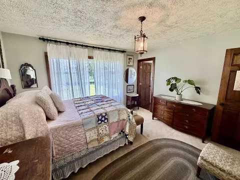 Bedroom - 5606 Middle Urbana Rd, Springfield, OH 45502 photo 3 of 7