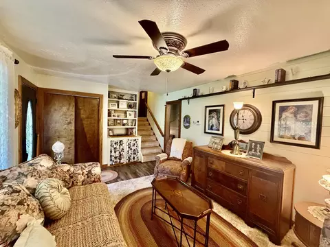 Living - 5606 Middle Urbana Rd, Springfield, OH 45502 photo 2 of 6