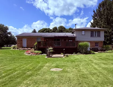 Exterior - 5606 Middle Urbana Rd, Springfield, OH 45502 photo 11 of 26