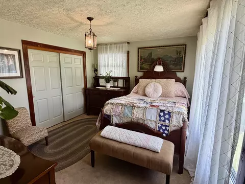 Bedroom - 5606 Middle Urbana Rd, Springfield, OH 45502 photo 2 of 7