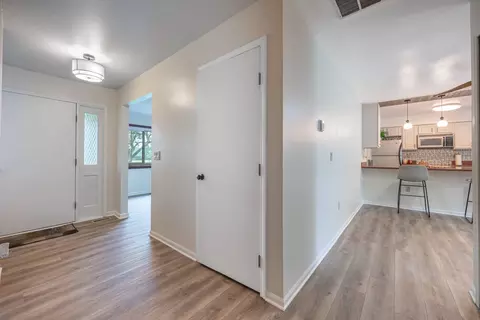 Entry Way - 4845 Broadway Rd, Springfield, OH 45502 photo 2 of 2