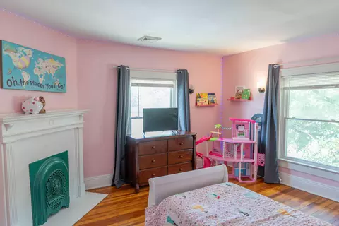 Bedroom - 2201 Elmwood Ave, Springfield, OH 45505 photo 5 of 8
