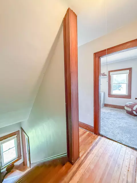 Entry Way - 2201 Elmwood Ave, Springfield, OH 45505 photo 6 of 6