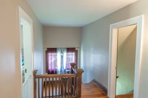 Entry Way - 2201 Elmwood Ave, Springfield, OH 45505 photo 5 of 6