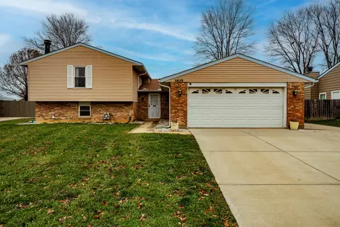 5829 Waynegate Rd, Huber Heights, OH 45424