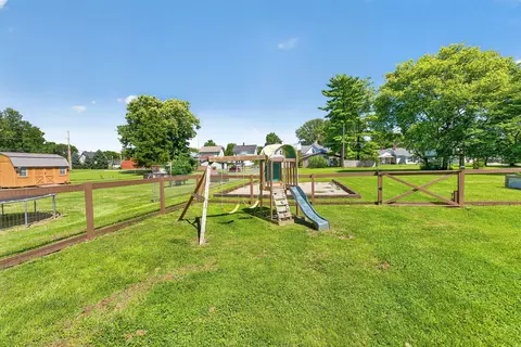 Exterior - 110 N Walker St, De Graff, OH 43318 photo 5 of 8