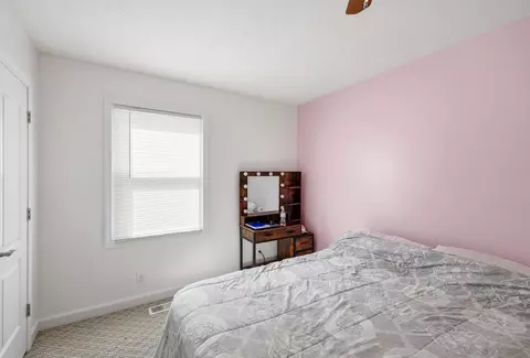 Bedroom - 4310 Yale St, Springfield, OH 45502 photo 3 of 7