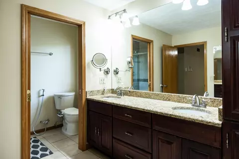 Bath - 3131 Imperial Blvd, Springfield, OH 45503 photo 3 of 6