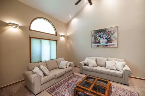Living - 3131 Imperial Blvd, Springfield, OH 45503 photo 7 of 9
