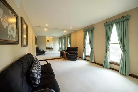 Living - 6300 Plateau Dr, Springfield, OH 45502 photo 3 of 4