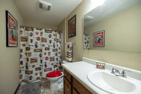 Bath - 6300 Plateau Dr, Springfield, OH 45502 photo 1 of 5