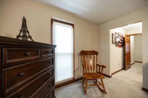 Entry Way - 6300 Plateau Dr, Springfield, OH 45502 photo 3 of 3
