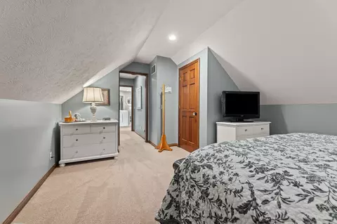 Bedroom - 1084 Kingsgate Rd, Springfield, OH 45503 photo 10 of 10