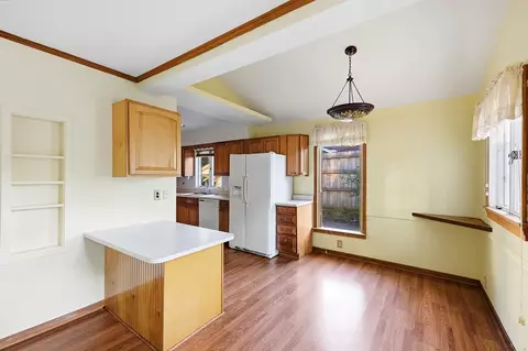 Kitchen - 508 N Broadmoor Blvd, Springfield, OH 45504 photo 5 of 5