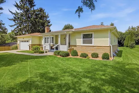 Exterior - 786 Westchester Park Dr, Springfield, OH 45504 photo 10 of 11