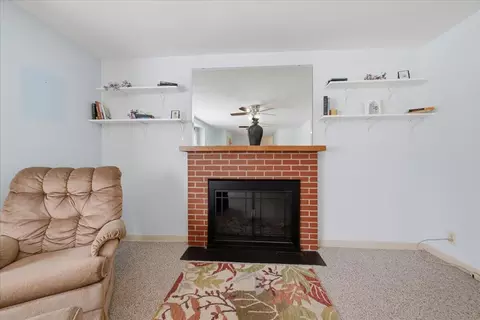 Living - 786 Westchester Park Dr, Springfield, OH 45504 photo 2 of 2