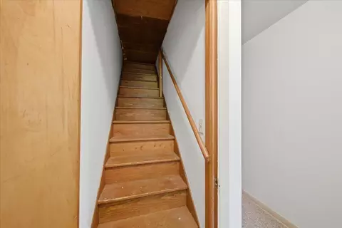 Entry Way - 786 Westchester Park Dr, Springfield, OH 45504 photo 1 of 1