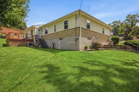 Exterior - 786 Westchester Park Dr, Springfield, OH 45504 photo 6 of 11