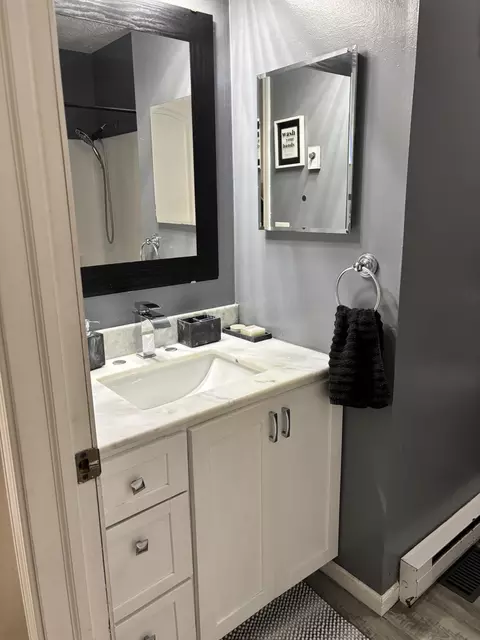 Bath - 5493 Beard Rd, Springfield, OH 45502 photo 1 of 6