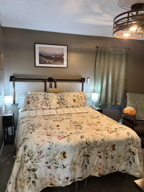 Bedroom - 5493 Beard Rd, Springfield, OH 45502 photo 4 of 4