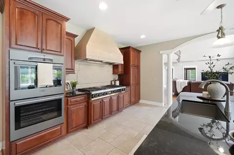 Kitchen - 2638 Ballydoyle Dr, Springfield, OH 45503 photo 11 of 15