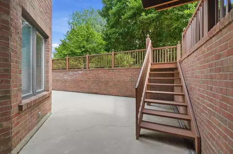 Exterior - 2638 Ballydoyle Dr, Springfield, OH 45503 photo 21 of 31