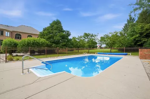 Exterior - 2638 Ballydoyle Dr, Springfield, OH 45503 photo 24 of 31