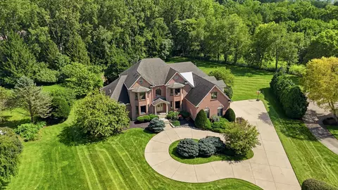 View/Area - 2638 Ballydoyle Dr, Springfield, OH 45503 photo 2 of 5