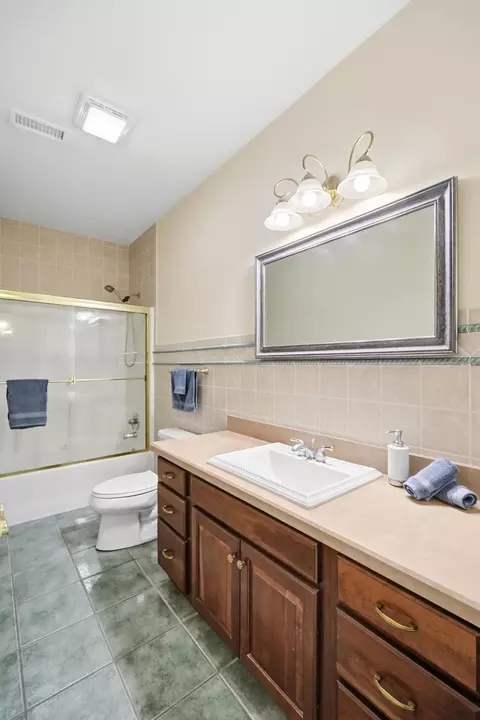 Bath - 2638 Ballydoyle Dr, Springfield, OH 45503 photo 22 of 22