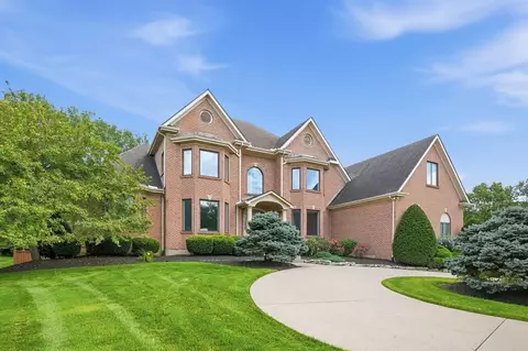 Exterior - 2638 Ballydoyle Dr, Springfield, OH 45503 photo 4 of 31