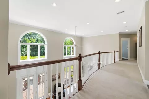 Entry Way - 2638 Ballydoyle Dr, Springfield, OH 45503 photo 7 of 10