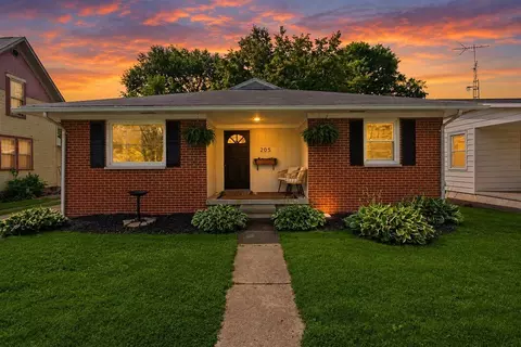 205 W Baird St, West Liberty, OH 43357