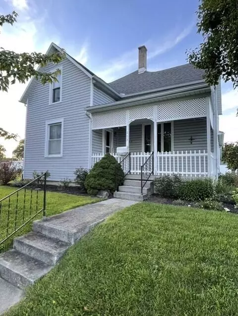 253 E Ward St, Versailles, OH 45380
