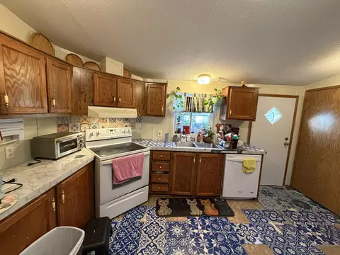 Kitchen - 1221 Hazel Nut Ln, Sidney, OH 45365 photo 1 of 5