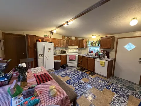 Kitchen - 1221 Hazel Nut Ln, Sidney, OH 45365 photo 2 of 5