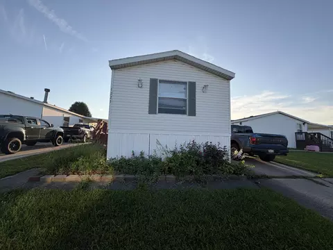 Exterior - 1221 Hazel Nut Ln, Sidney, OH 45365 photo 1 of 5