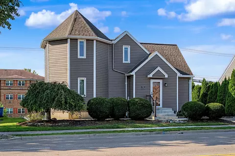 640 W Main St, Tipp City, OH 45371