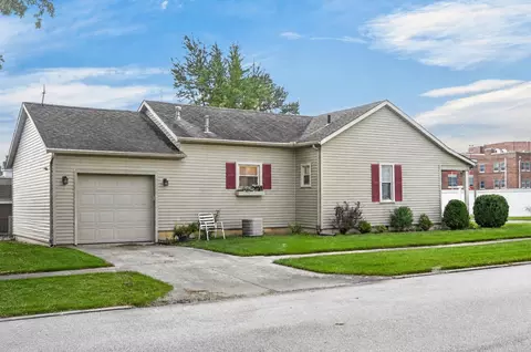 Exterior - 322 N Ash St, Celina, OH 45822 photo 4 of 13