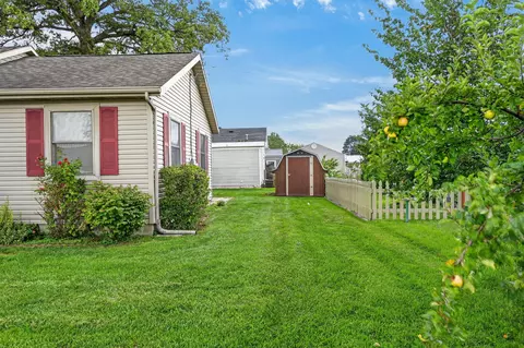 Exterior - 322 N Ash St, Celina, OH 45822 photo 9 of 13
