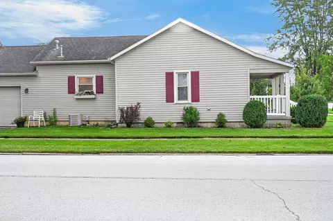 Exterior - 322 N Ash St, Celina, OH 45822 photo 5 of 13